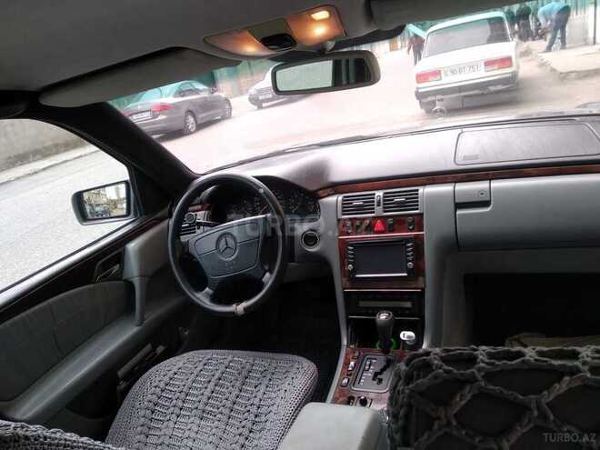 Mercedes E 240 1998, 450,000 km - 2.4 l - Bakı
