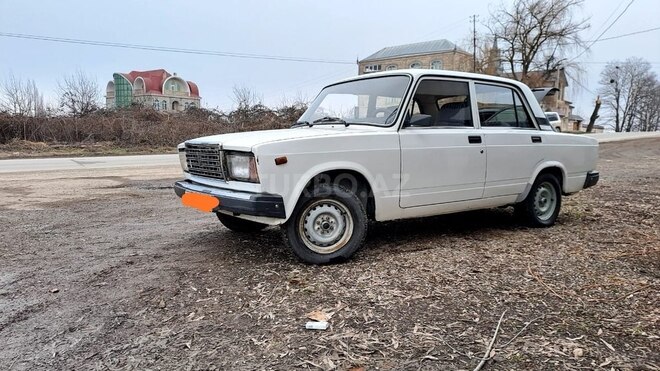 LADA (VAZ) 2107 2006, 75,000 km - 1.6 l - Quba