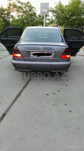 Mercedes C 240 1997, 246,000 km - 2.4 l - Bakı