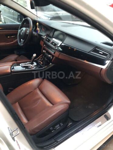 BMW 528 2010, 274,000 km - 3.0 l - Bakı