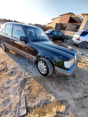 Mercedes E 230 1994, 115,000 km - 2.5 л - Bakı
