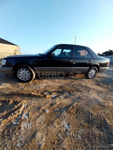 Mercedes E 230 1994, 115,000 km - 2.5 л - Bakı