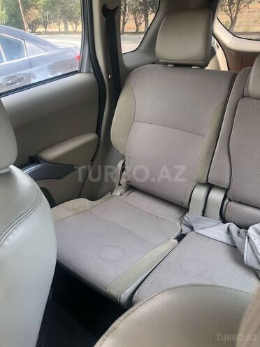 Mitsubishi Outlander 2011, 178,637 km - 2.4 л - Bakı