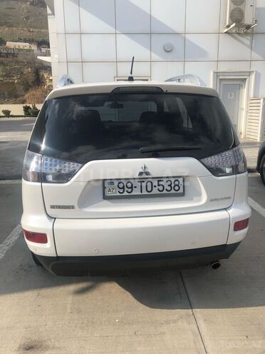 Mitsubishi Outlander 2011, 178,637 km - 2.4 л - Bakı