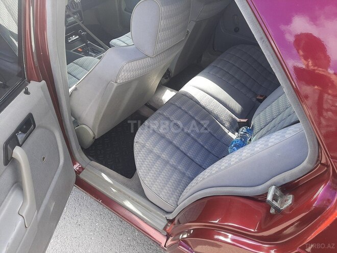 Mercedes 190 1992, 228,000 km - 2.0 л - Bakı