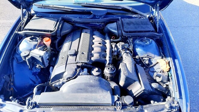 BMW 528 1998, 385,000 km - 2.8 l - Bakı