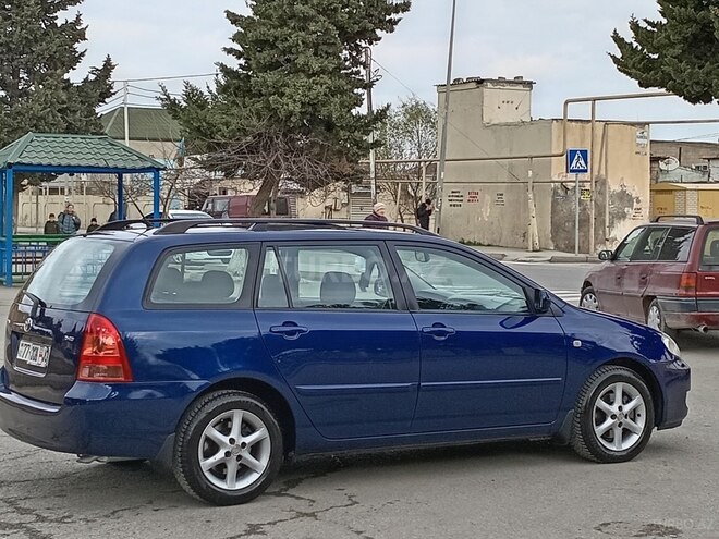 Toyota Corolla 2006, 180,000 km - 1.4 l - Bakı