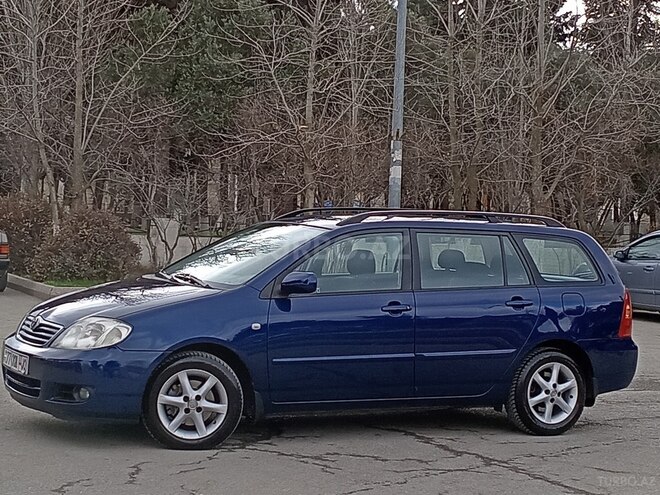 Toyota Corolla 2006, 180,000 km - 1.4 l - Bakı