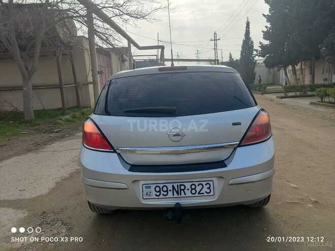 Opel Astra 2004, 212,000 km - 1.4 l - Bakı