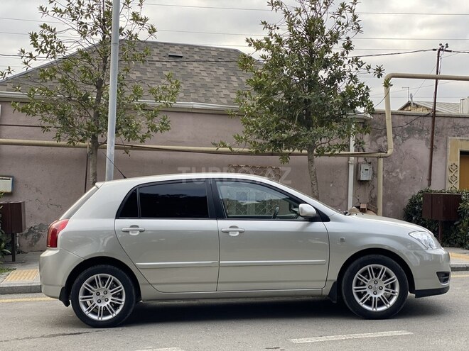 Toyota Corolla 2006, 216,000 km - 1.4 л - Bakı
