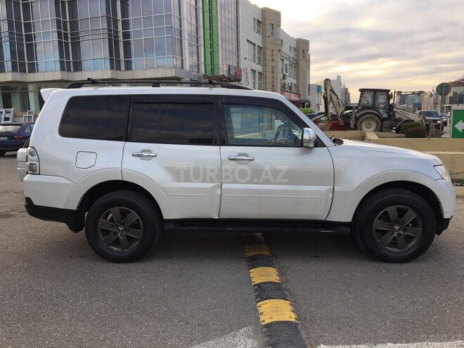 Mitsubishi Pajero 2008, 158,151 km - 3.0 л - Bakı