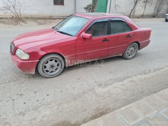 Mercedes C 180 1995, 180,000 km - 1.8 л - Gəncə
