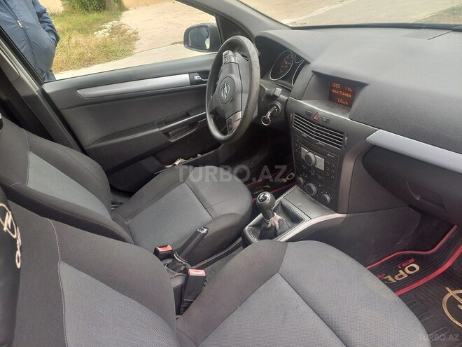 Opel Astra 2005, 220,000 km - 1.6 l - Bakı