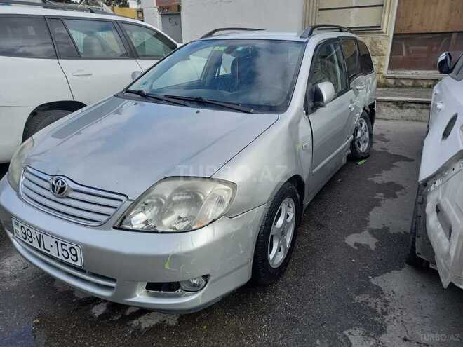 Toyota Corolla 2005, 260,000 km - 1.4 l - Bakı