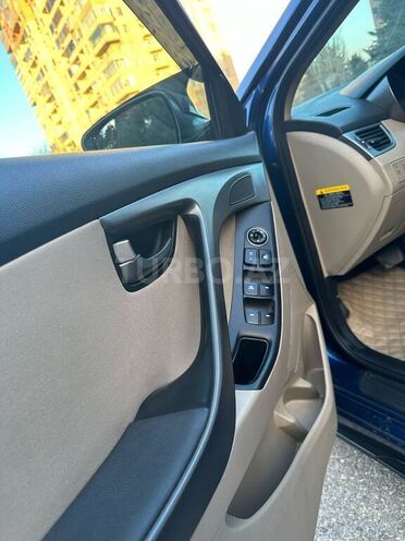 Hyundai Elantra 2015, 88,450 km - 1.8 l - Bakı