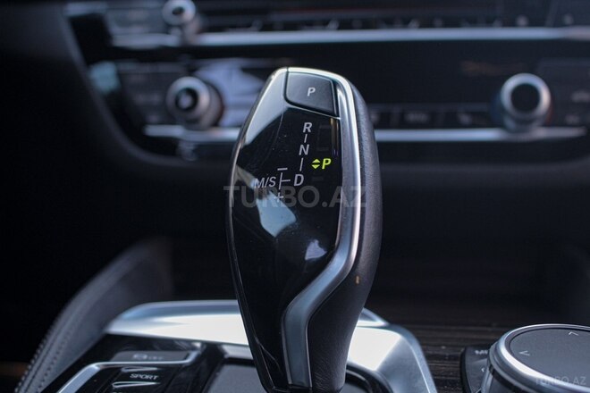 BMW 530 2019, 56,000 km - 2.0 л - Bakı