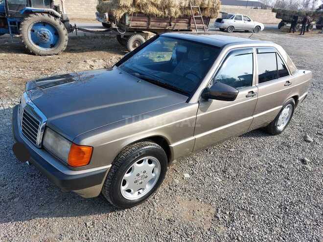 Mercedes 190 1990, 170,728 km - 2.0 л - Bərdə