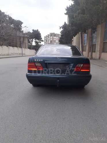 Mercedes E 230 1997, 399,000 km - 2.3 л - Bakı