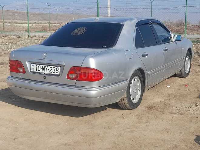 Mercedes E 200 1996, 404,177 km - 2.0 l - Horadiz