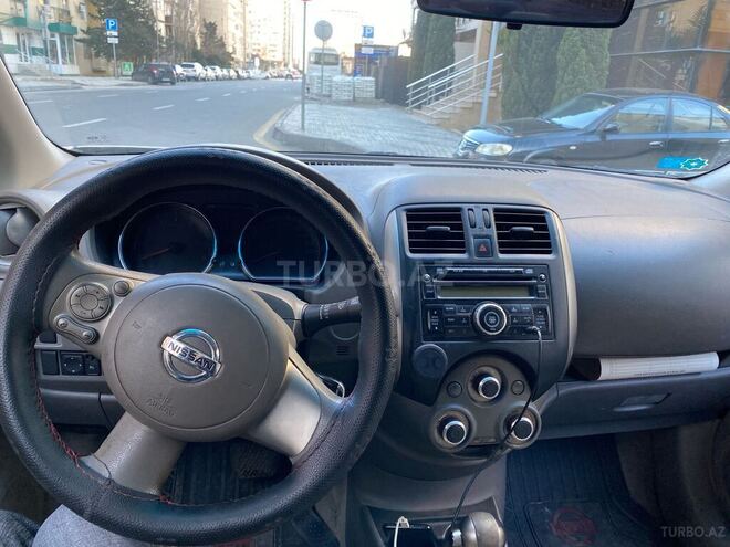 Nissan Sunny 2012, 200,000 km - 1.5 л - Bakı