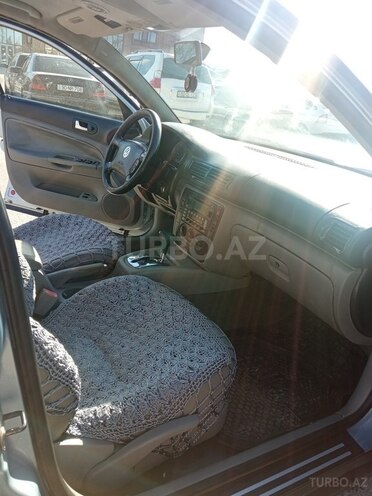 Volkswagen Passat 2002, 472,387 km - 1.8 л - Sumqayıt