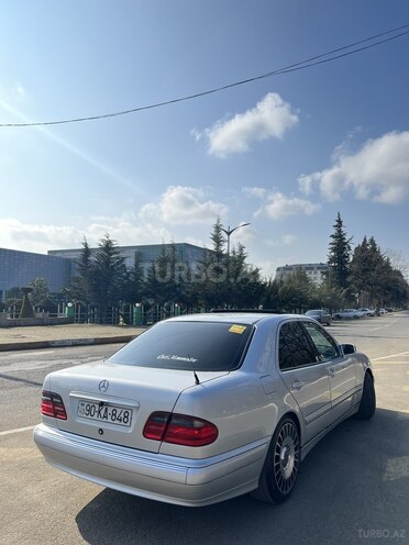 Mercedes E 220 1999, 650,000 km - 2.2 л - Bakı