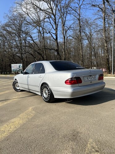 Mercedes E 220 1999, 650,000 km - 2.2 л - Bakı