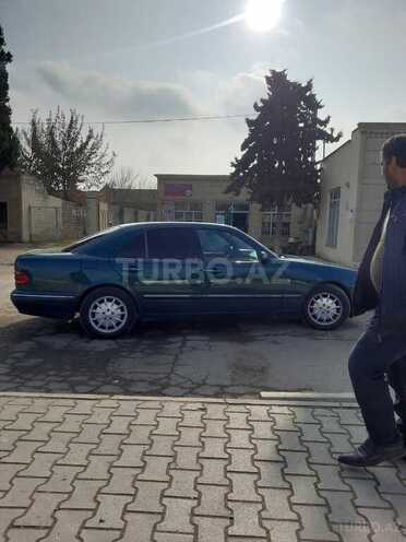 Mercedes E 220 1999, 480,000 km - 2.2 l - Bakı