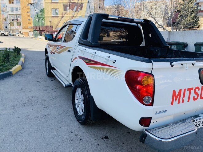 Mitsubishi L200 2015, 137,452 km - 2.5 л - Bakı