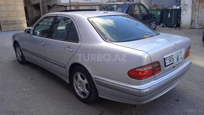 Mercedes E 240 1999, 430,000 km - 2.4 l - Bakı