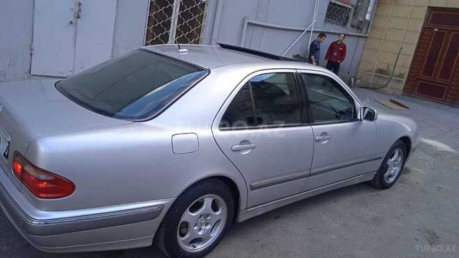 Mercedes E 240 1999, 430,000 km - 2.4 l - Bakı