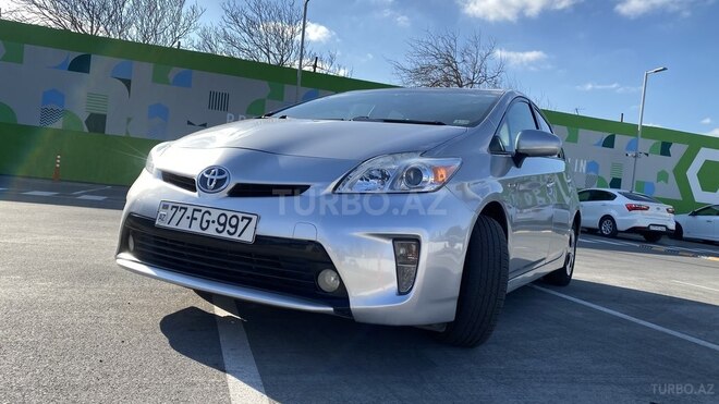 Toyota Prius 2013, 145,000 km - 1.8 л - Bakı