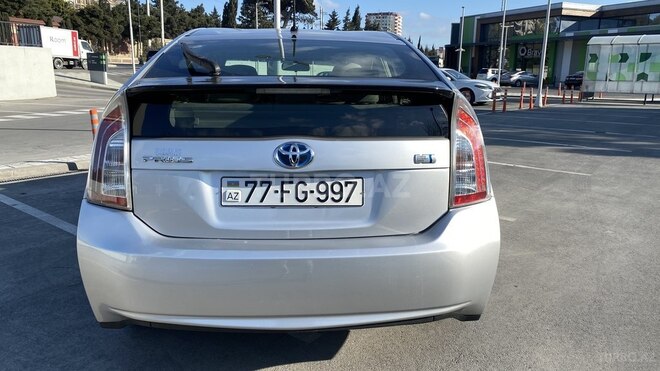 Toyota Prius 2013, 145,000 km - 1.8 л - Bakı