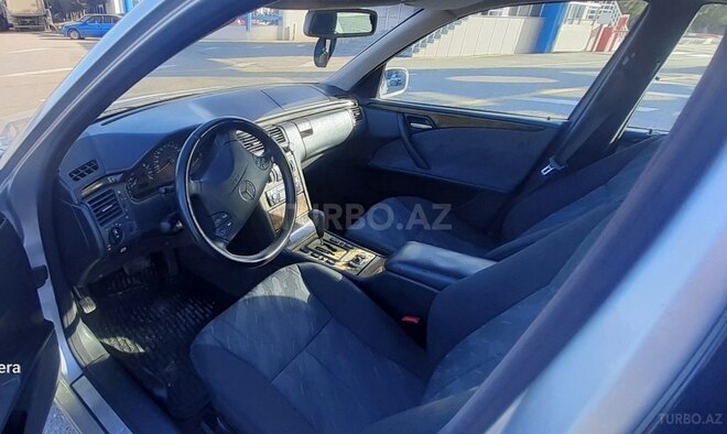 Mercedes E 240 2000, 312,547 km - 2.4 l - Sumqayıt