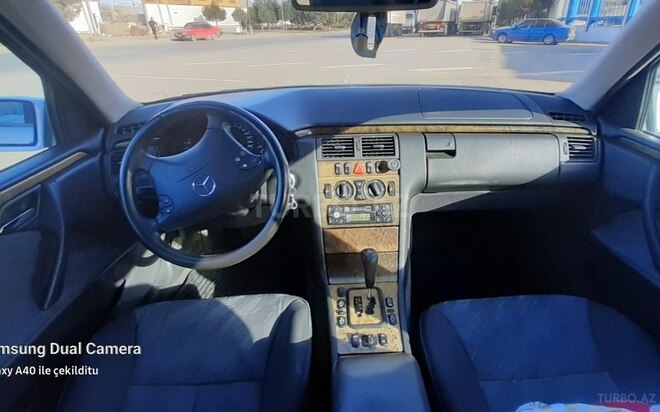 Mercedes E 240 2000, 312,547 km - 2.4 l - Sumqayıt