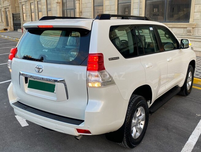 Toyota Prado 2011, 100,000 km - 2.7 l - Bakı
