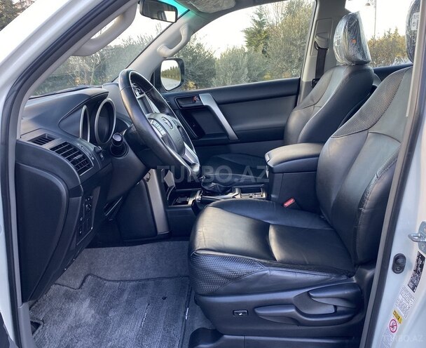 Toyota Prado 2011, 100,000 km - 2.7 l - Bakı