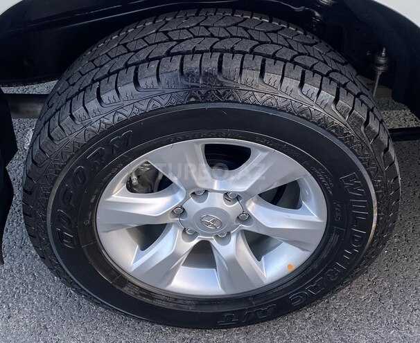 Toyota Prado 2011, 100,000 km - 2.7 l - Bakı