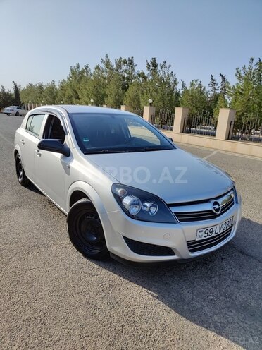 Opel Astra 2009, 214,000 km - 1.4 l - Hacıqabul