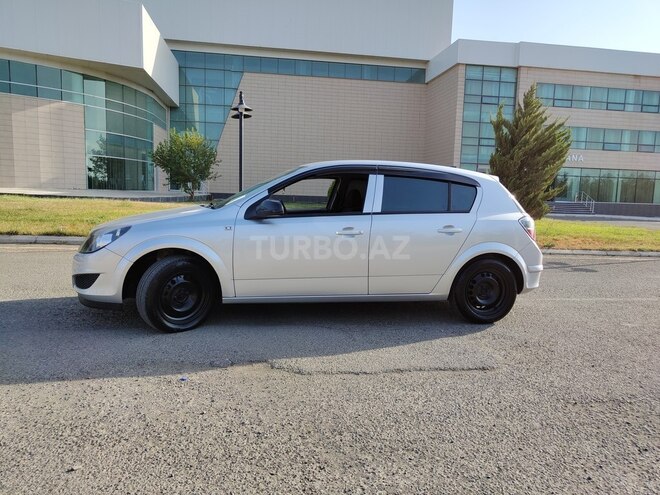 Opel Astra 2009, 214,000 km - 1.4 l - Hacıqabul