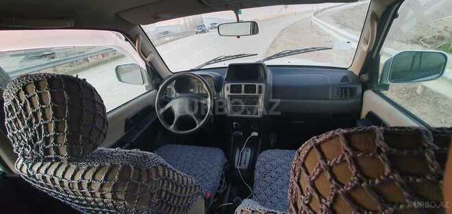 Mitsubishi Pajero io 2002, 290,000 km - 2.0 l - Bakı