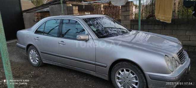 Mercedes E 240 1999, 268,798 km - 2.4 l - Xudat