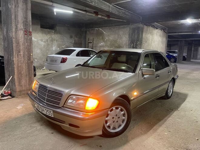 Mercedes C 220 1999, 350,000 km - 2.2 l - Sumqayıt