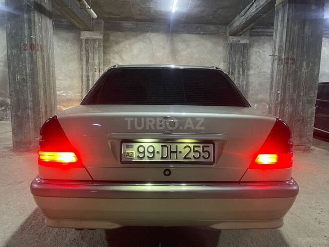 Mercedes C 220 1999, 350,000 km - 2.2 l - Sumqayıt