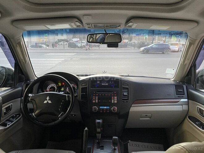 Mitsubishi Pajero 2007, 172,000 km - 3.0 l - Bakı