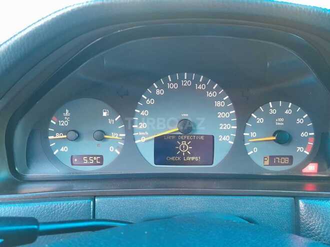 Mercedes E 240 1999, 356,555 km - 2.4 л - Bakı