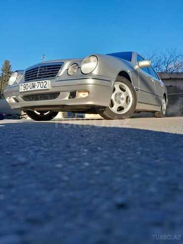 Mercedes E 240 1999, 356,555 km - 2.4 л - Bakı