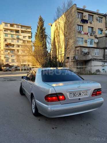 Mercedes E 240 1999, 356,555 km - 2.4 л - Bakı