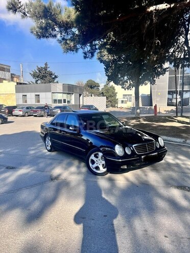 Mercedes E 220 2000, 321,521 km - 2.2 л - Bakı