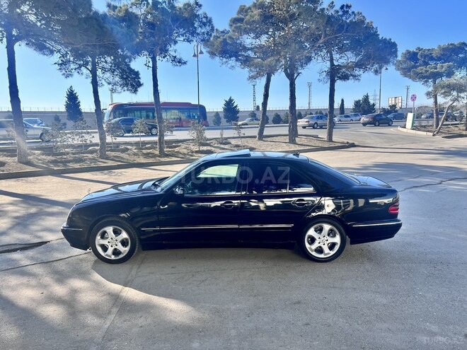 Mercedes E 220 2000, 321,521 km - 2.2 л - Bakı
